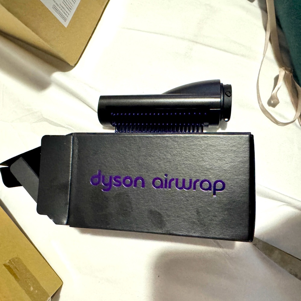Accessory for Dyson air wrap new in box